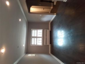 1042 E 233rd Street, Bronx NY 10466