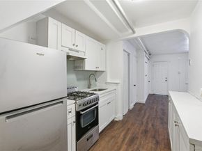 1042 E 233rd Street, Bronx NY 10466