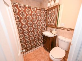 7839 82nd Street, Glendale NY 11385