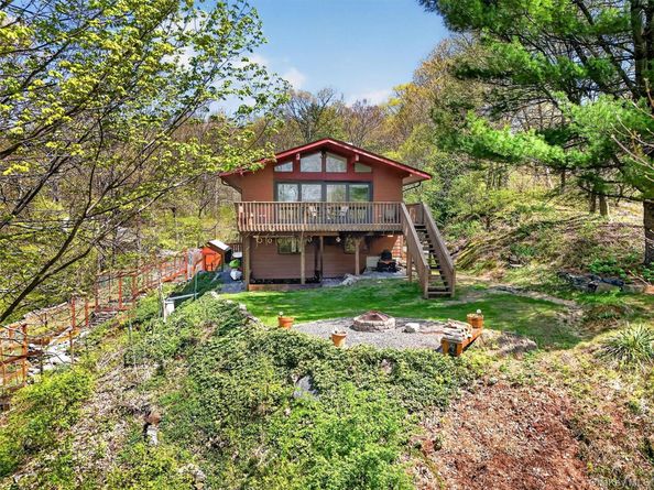37 Glengary Lane, Croton-on-Hudson NY 10520