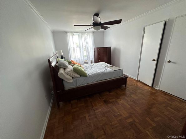60 Hempstead Avenue 1O, Lynbrook NY 11563
