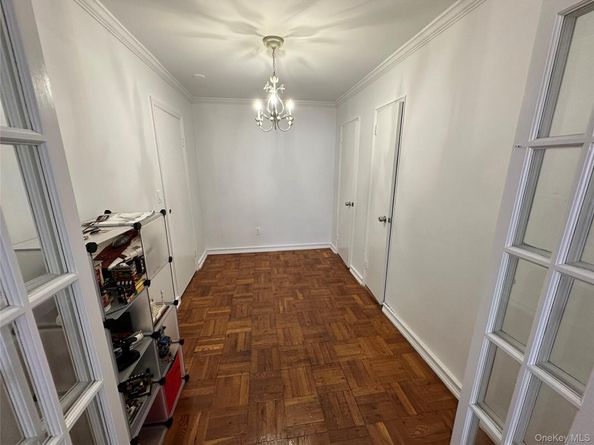 60 Hempstead Avenue 1O, Lynbrook NY 11563