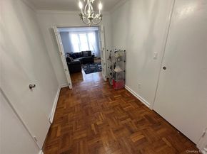 60 Hempstead Avenue 1O, Lynbrook NY 11563
