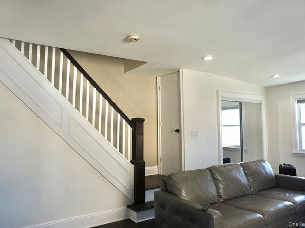 31 Drew Street, Valley Stream NY 11581