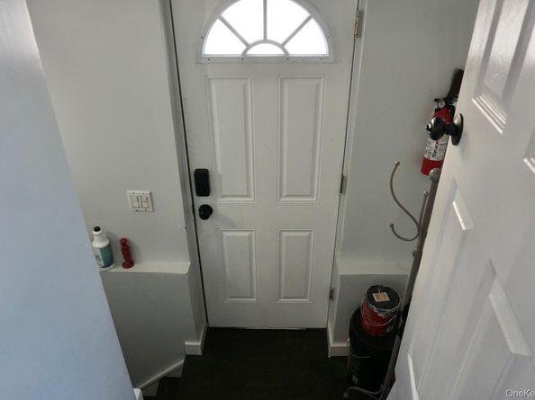 31 Drew Street, Valley Stream NY 11581