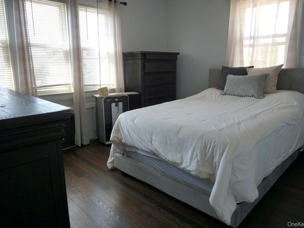 31 Drew Street, Valley Stream NY 11581