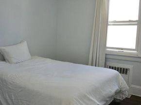 31 Drew Street, Valley Stream NY 11581