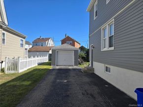 31 Drew Street, Valley Stream NY 11581