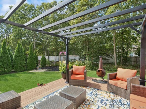 4 Mason Street, Yaphank NY 11980