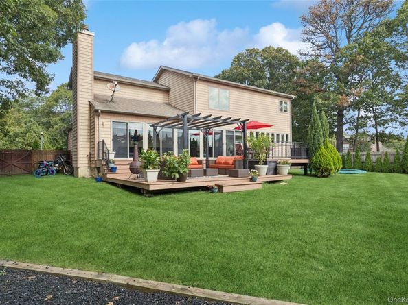 4 Mason Street, Yaphank NY 11980