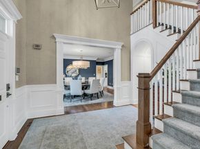 7 True Harbour Way, West Islip NY 11795