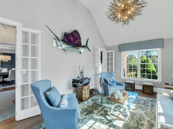 7 True Harbour Way, West Islip NY 11795