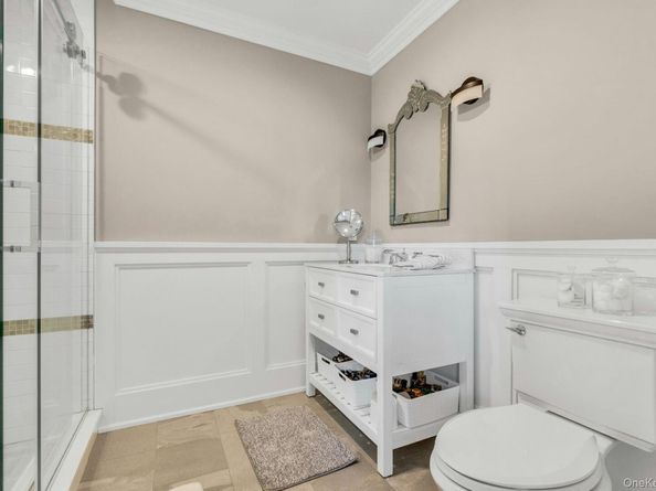 7 True Harbour Way, West Islip NY 11795