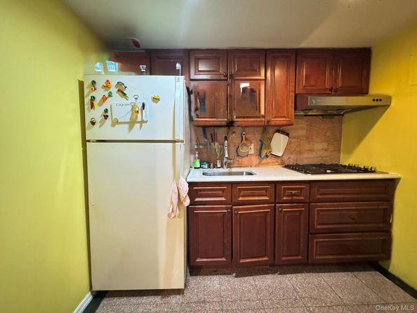 104-21 39th Avenue 211C, Corona NY 11368