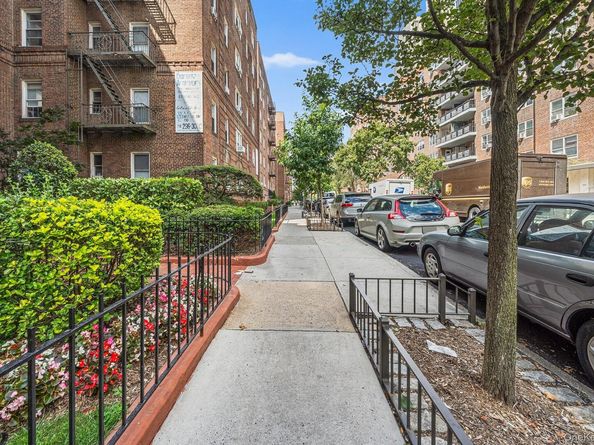 65-74 Saunders Street 1F, Rego Park NY 11374