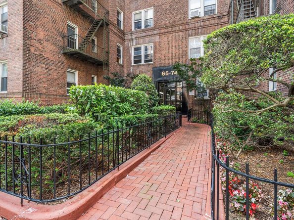 65-74 Saunders Street 1F, Rego Park NY 11374