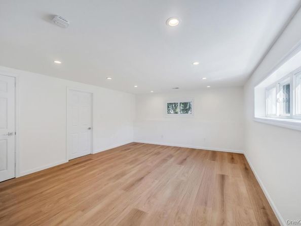 23 Avenue I, Farmingdale NY 11735