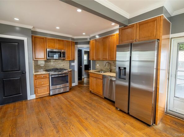 1035 Wool Avenue, Franklin Square NY 11010