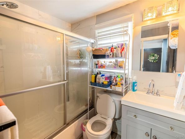 1035 Wool Avenue, Franklin Square NY 11010