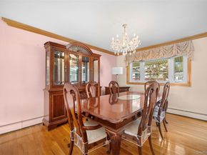 7 Maxwell Drive, Westbury NY 11590