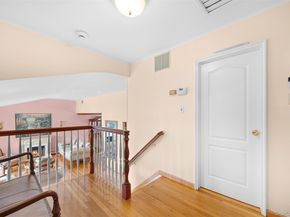 7 Maxwell Drive, Westbury NY 11590