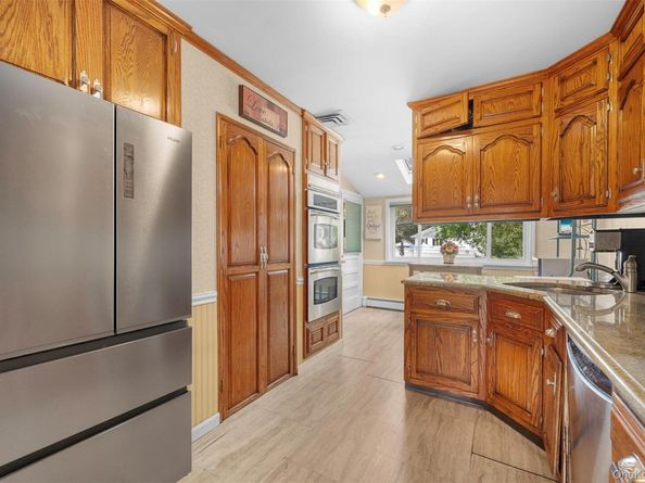 7 Maxwell Drive, Westbury NY 11590