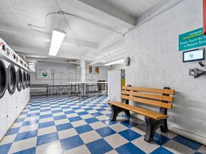 8380 118th st 6G, Kew Gardens NY 11415