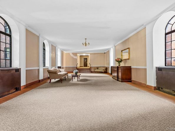 8380 118th st 6G, Kew Gardens NY 11415