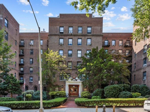 8380 118th st 6G, Kew Gardens NY 11415