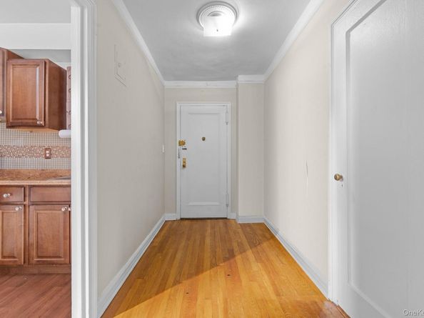 8380 118th st 6G, Kew Gardens NY 11415
