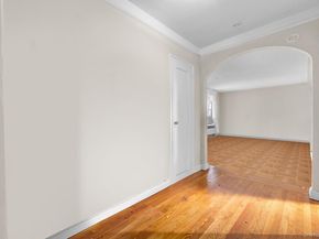 8380 118th st 6G, Kew Gardens NY 11415