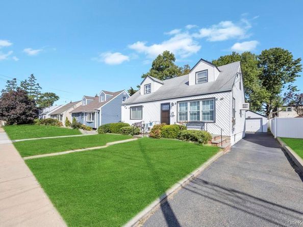 181 Martens Avenue, Valley Stream NY 11580