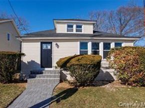 33 Marshall Avenue, Lynbrook NY 11563