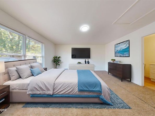 9 Brushwood Drive, Shirley NY 11967