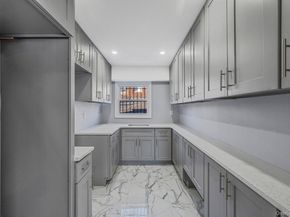 8726 127th Street, Richmond Hill NY 11418