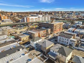8726 127th Street, Richmond Hill NY 11418