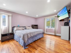 5 Canterbury Drive, Coram NY 11727