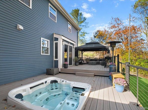 67 Thoreau Court, Yorktown Heights NY 10598