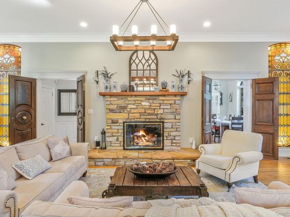 50 O'Connell Court, Great River NY 11739