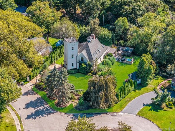 50 O'Connell Court, Great River NY 11739
