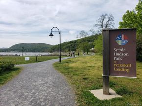 204 Mallard Way, Peekskill NY 10566