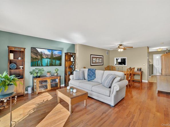 204 Mallard Way, Peekskill NY 10566