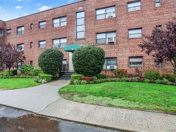 25 SHADY GLEN Court