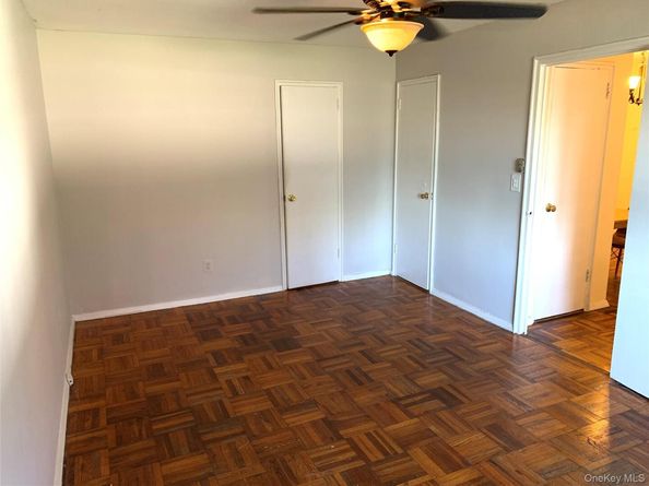 25 SHADY GLEN Court 1A, New Rochelle NY 10805