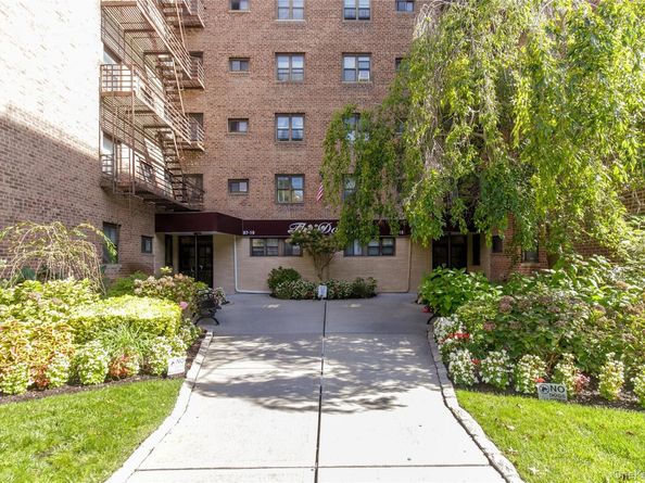 87-15 204th Street B57, Hollis NY 11423
