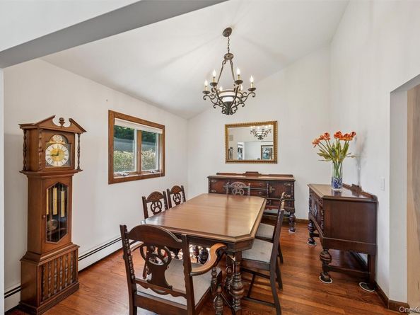 15 Windwood Court, Westhampton NY 11977