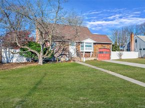 360 Arcadia Drive, West Islip NY 11795