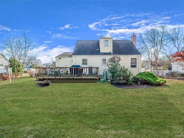 360 Arcadia Drive, West Islip NY 11795