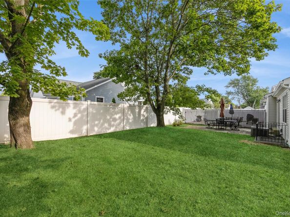 92 McKinney Street, Central Islip NY 11722