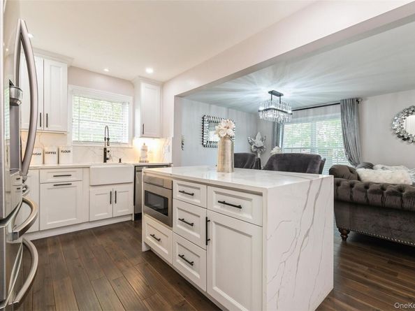 92 McKinney Street, Central Islip NY 11722